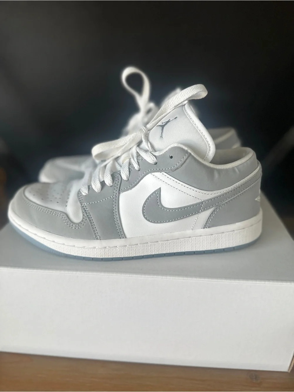 Jordan Womens Low-Top Sneakers in White and Light Gray